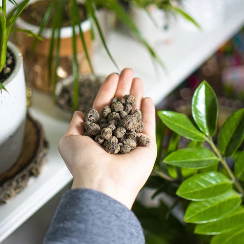 Argilă expandată pentru plante de ghiveci, grădinărit și păduri în sticlă 10–20 mm, 4L - 13