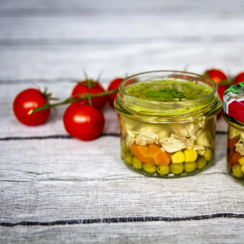 Borcan TO 235 ml cu capac colorat fi82 - 6 buc. - 17