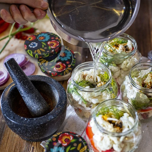 Borcan TO Amfora 580 ml cu capac colorat fi82/6-6buc. - 15