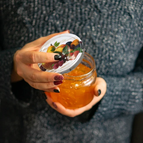 Capac fi 66/4 fructe pe fundal alb - 10 buc. - 6