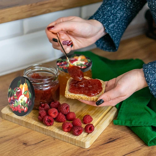 Capac fi 82/6 fructe pe fundal negru - 10 buc. - 5