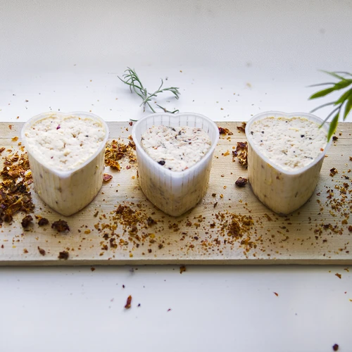 Formă pentru brânză – inimioară – 100 g - 3