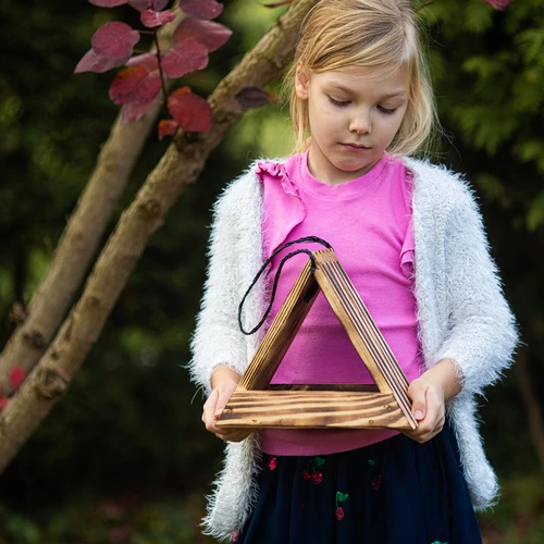 Hrănitor din lemn pentru păsări - triunghiular - 9