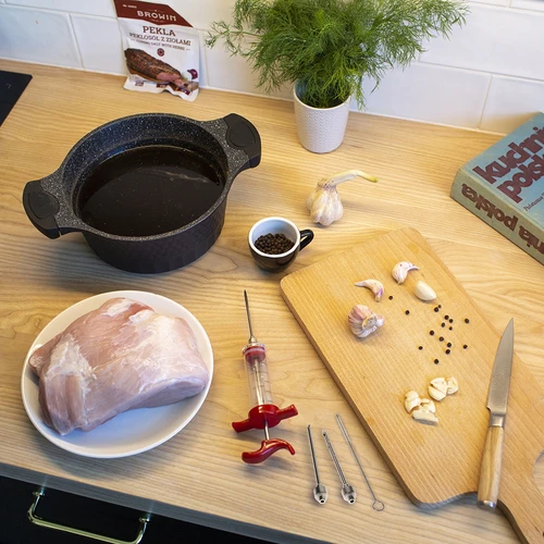 Injectoare 30ml + 3 ace + perie de curățare - 10