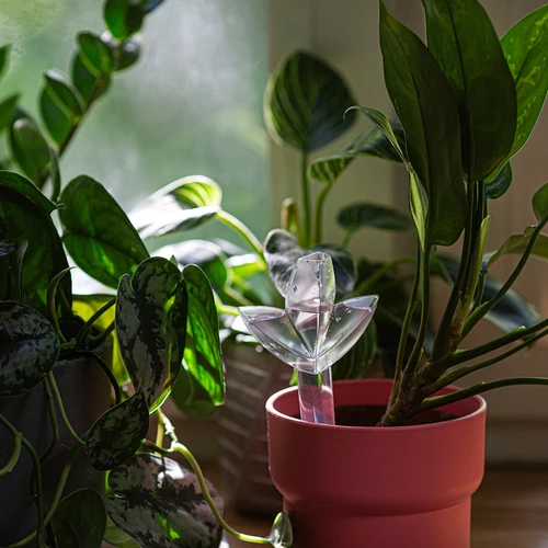 Irigator pentru plante – frunză transparentă cu picior ceramic, 120 ml - 9