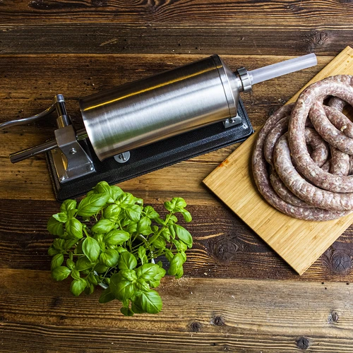 Mașină de umplut cârnați orizontală 4 kg - 12