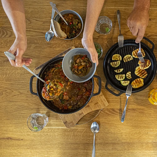 Oală din fontă cu tigaie, 5 L + 1 L - 17