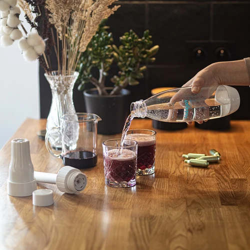 Saturator pentru apă și băuturi + 10 cartușe - 10