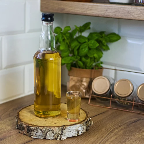 Sticlă de 500 ml pentru vodcă, cu capac negru filetat, 6 buc. - 6