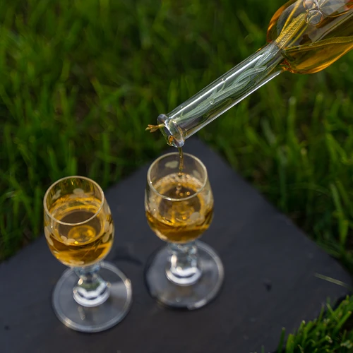 Sticlă pentru lichior 100 ml 6 buc. + 6 dopuri - 9