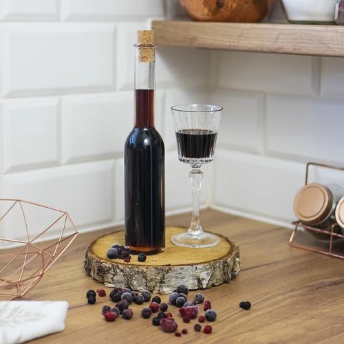 Sticlă pentru lichior 200 ml 6 buc. + 6 dopuri 23/18 - 10