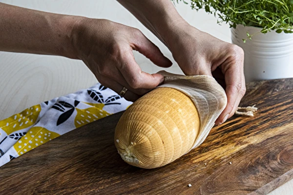 Brânză cu cheag afumată