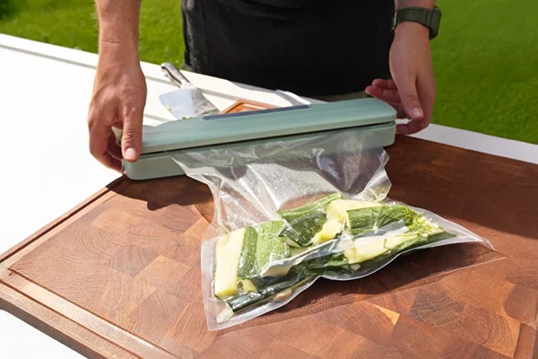 Dovlecei murați ușor, de casă – rețetă simplă și rapidă