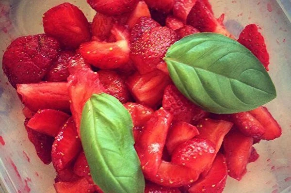 Gem de căpșuni cu busuioc