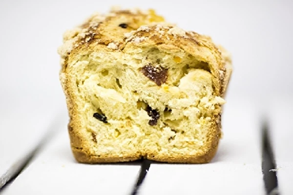 Prăjitură dospită de casă cu crumble