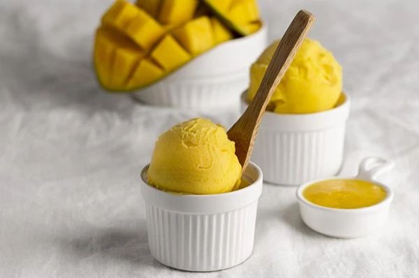 Sorbet de mango răcoritor - natural, ușor și plin de gust!