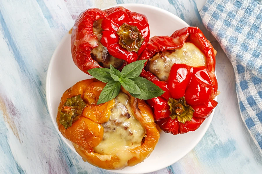 Browin Przepiśnik - Ardei umpluți la grătar pe gaz