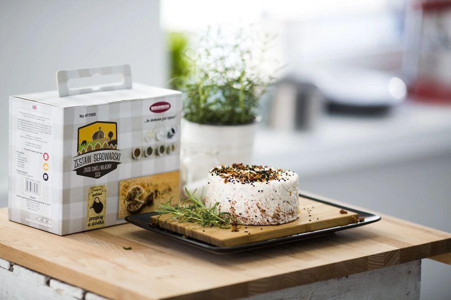 Browin Przepiśnik - Brânză a la Korycin cu roșii