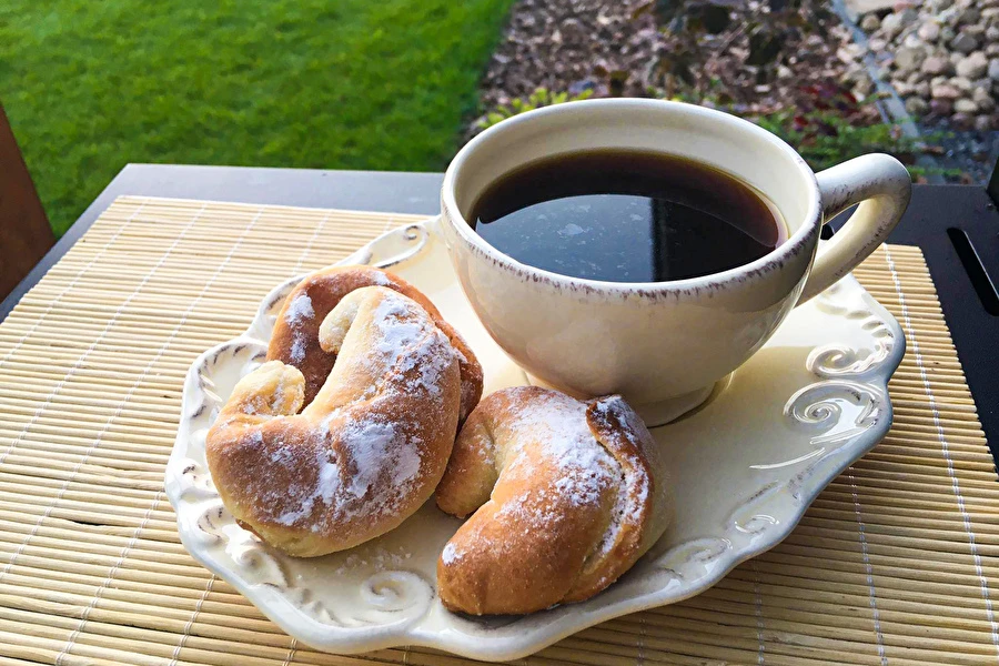 Browin Przepiśnik - Cornulețe dospite cu gem